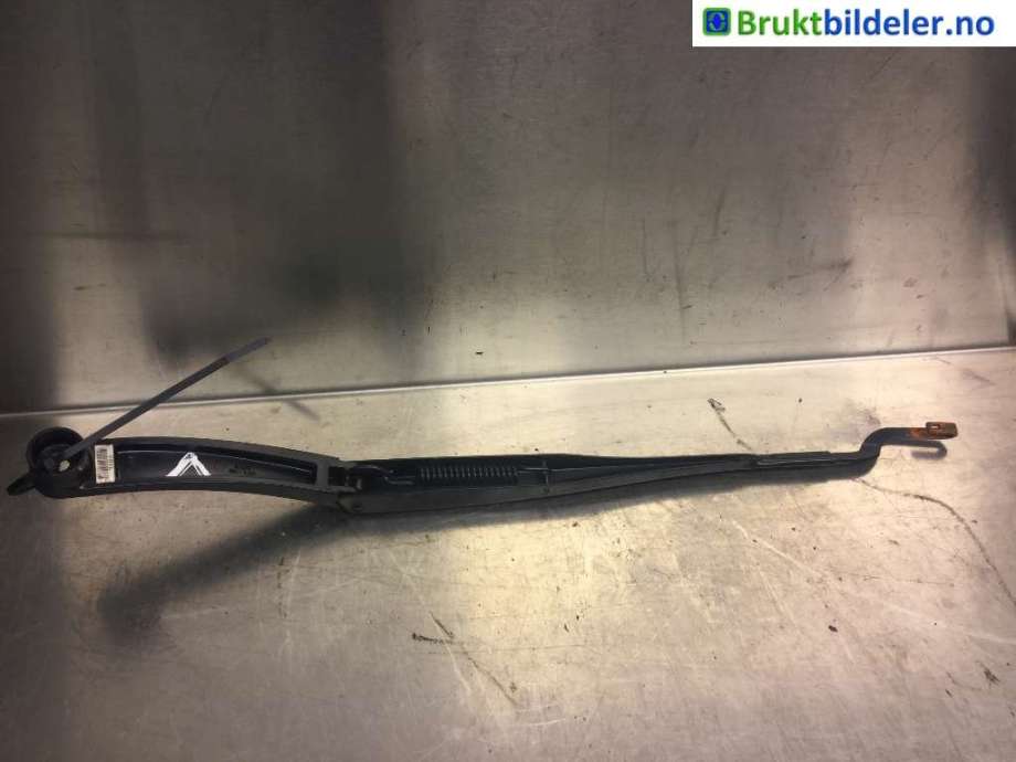 Viskerarmer frontrute til Hyundai i40 2012-2017 (HYUNDAI||VFL-DR2263)