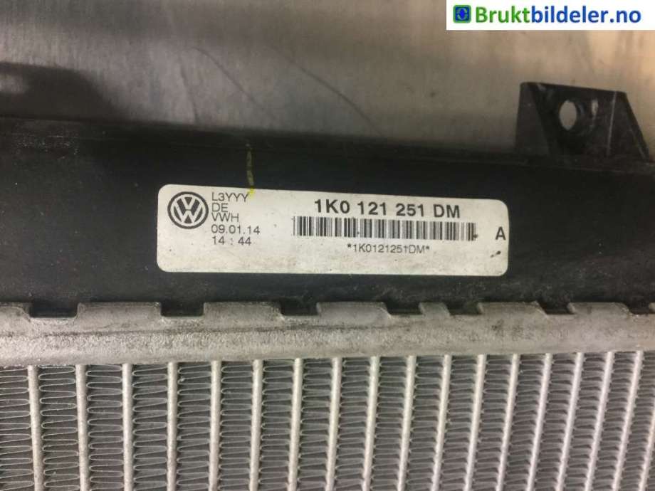 Radiator (automat gir) til Škoda Yeti 2014-2017 (Fase 2) (SKODA|1K0 121 521 DM|)