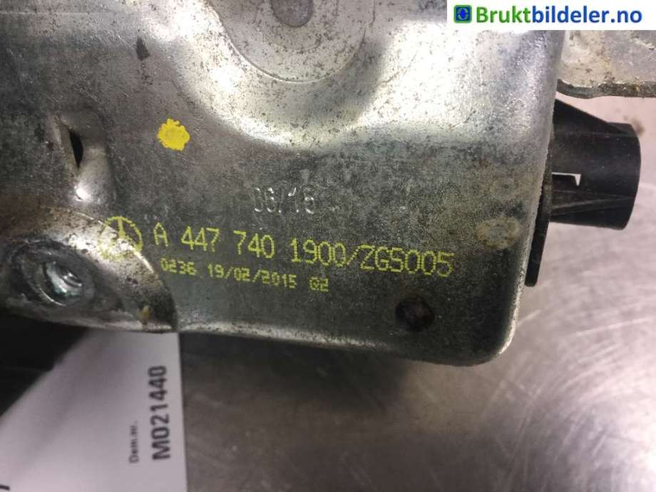 Baklukelås til Mercedes Vito 2014-->> (W447) (W447) (MERCEDES|A 447 740 19 00|)