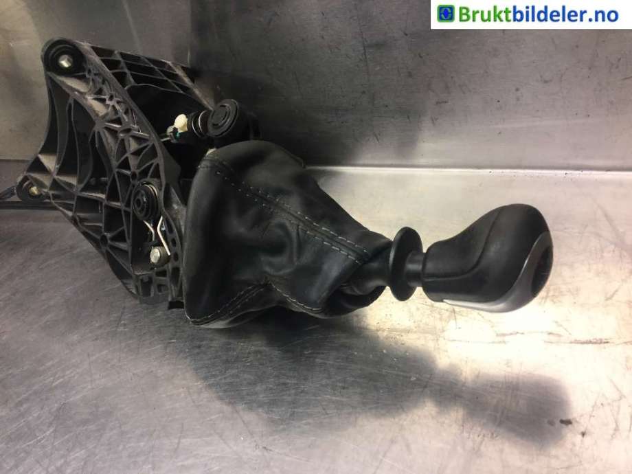 Girstang manuell til Mercedes Vito 2014-->> (W447) (W447) (MERCEDES|A 447 260 07 98|)