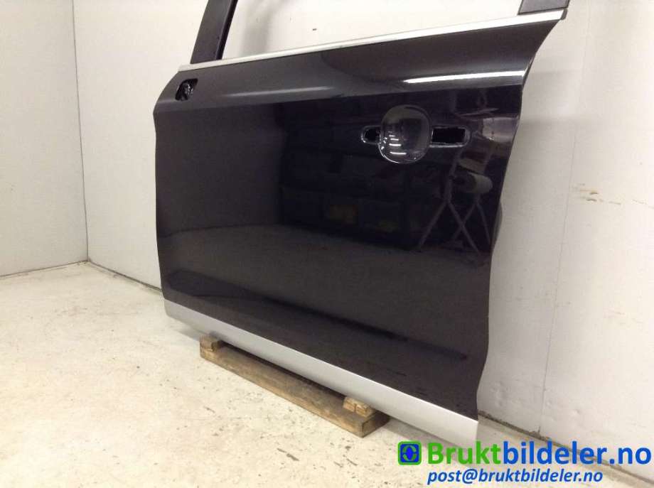 Dør venstre foran til Ford Kuga 2008-2012 (Type I)  (FORD|P8V41-S20125-AC|1712679|)