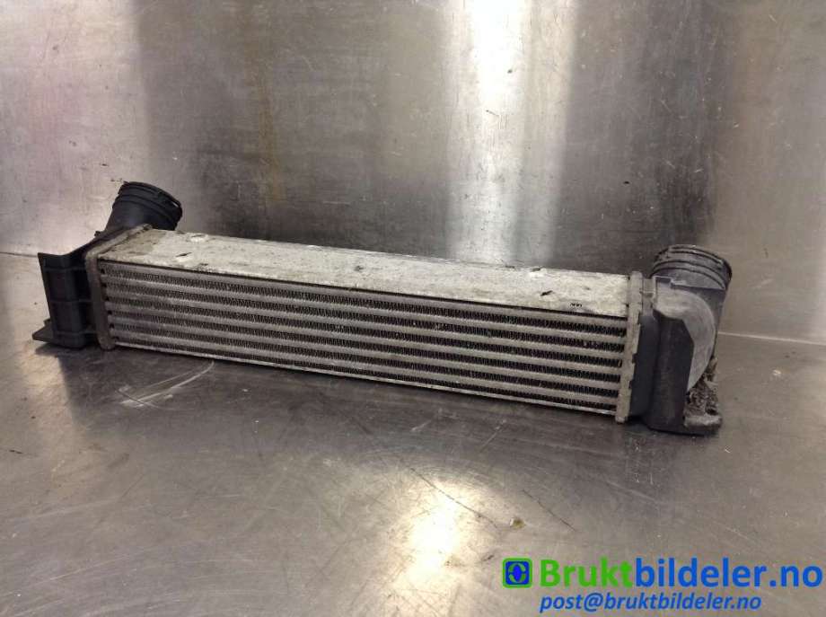 Intercooler til BMW X1 2009-2015 (E84) (E84) (BMW|7 524 916-08|3093796|)