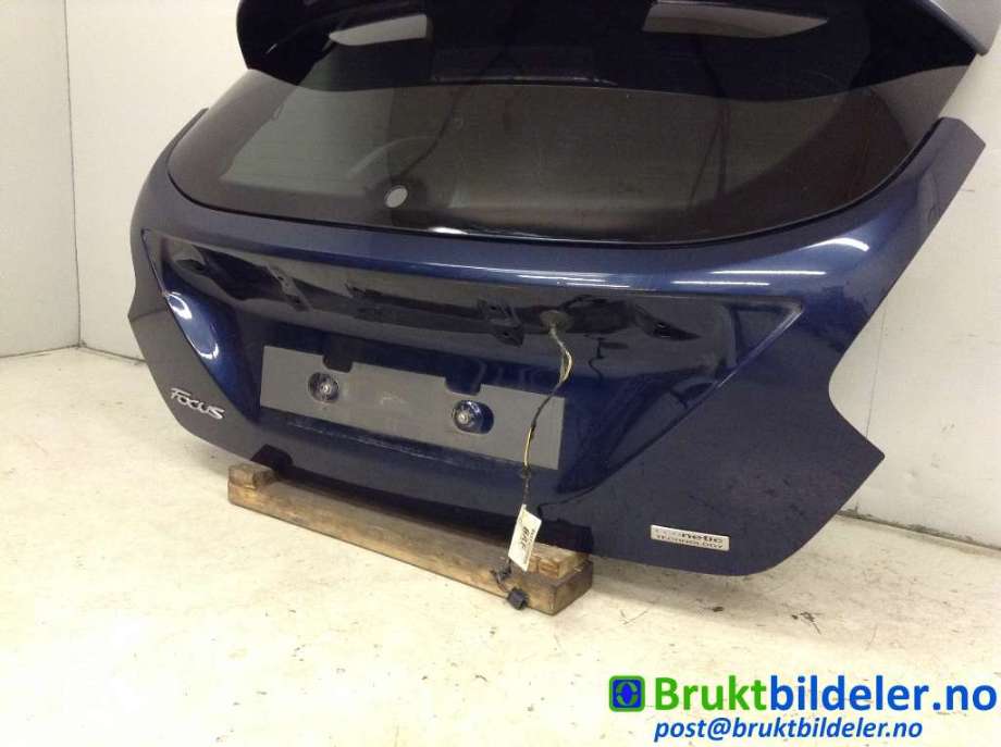Bakluke combi til Ford Focus 2011-2014 (Type III, Fase 1)  (FORD|PBM51-A40410-AE|)