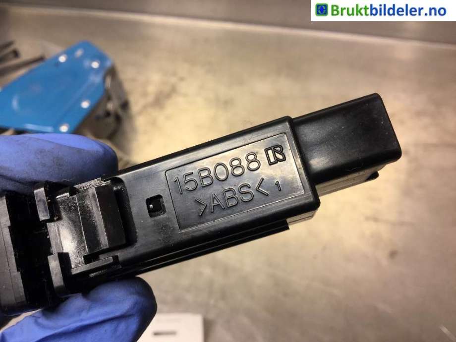 Bryter setevarme til Toyota Yaris 2014-2020 (Type III, Fase 2)  (TOYOTA||R15B088)