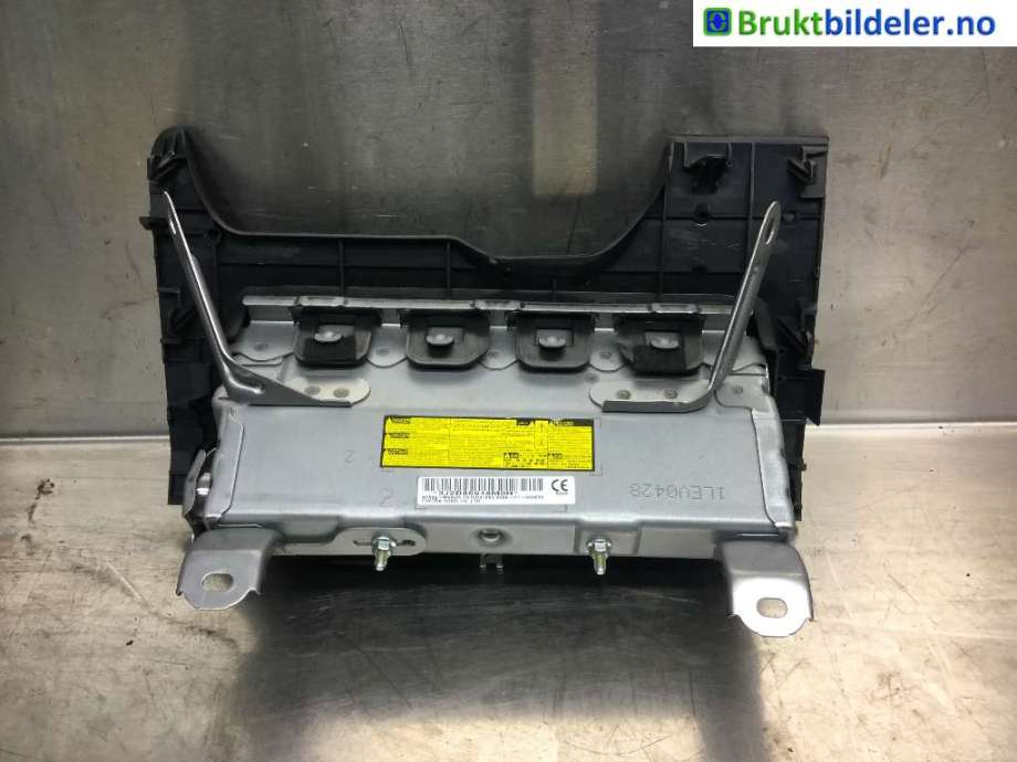 Airbag kne til Toyota Yaris 2014-2020 (Type III, Fase 2)  (TOYOTA||0589-P1-000269)