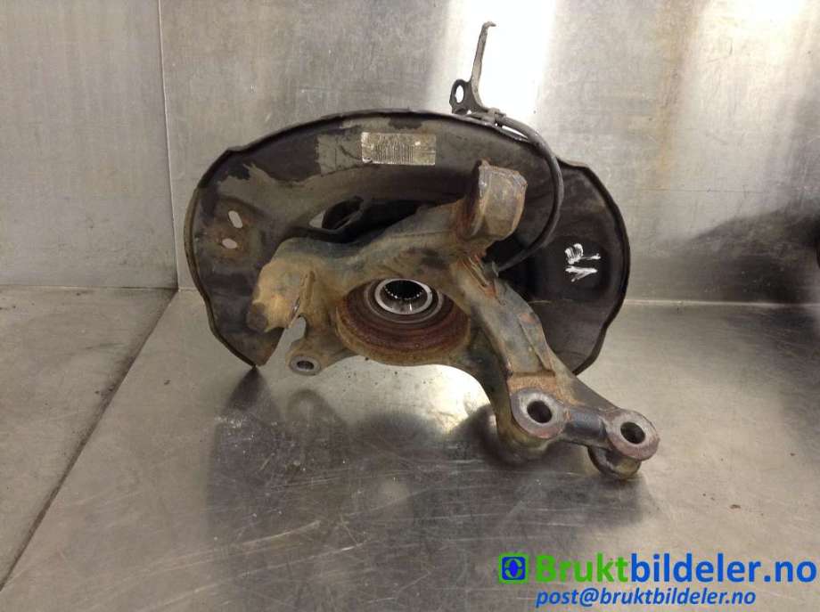 Hjulspindel venstre foran til Toyota Yaris 2014-2020 (Type III, Fase 2) (TOYOTA|43212-0D230|)
