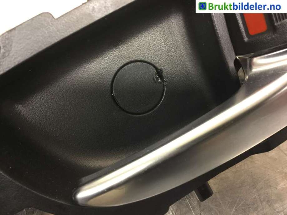 Dørhåndtak inv høyre bak til Toyota Yaris 2014-2020 (Type III, Fase 2) (TOYOTA|69205-0D450|)