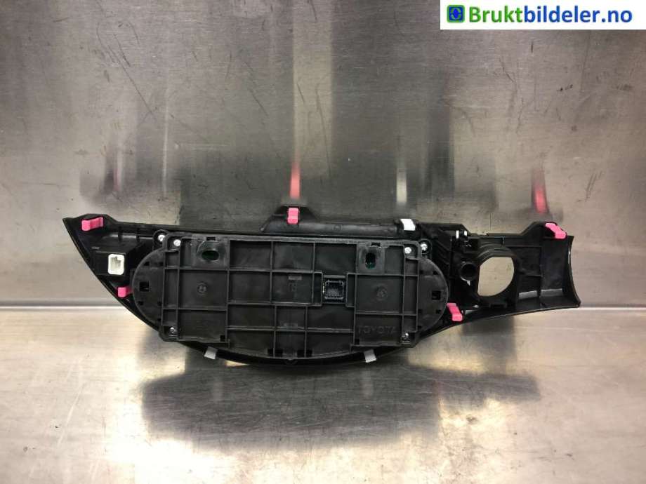 Varmeapparat betjening til Toyota Yaris 2014-2020 (Type III, Fase 2)  (TOYOTA|55900-0D800|)