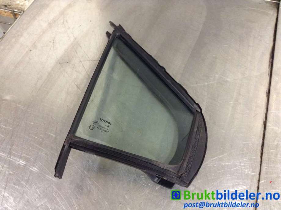 Diverse deler til Toyota Yaris, 2012-2014 (Type III, Fase 1)  (TOYOTA|)