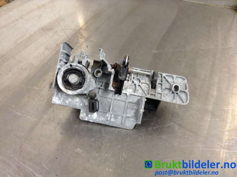 Bakluke/bakdør håndtak til VW Transporter / Caravelle 2009-2015 (Fase 2) (T5) (T5) (VOLKSWAGEN|7H0 827 565 K||7H0 827 565 J)