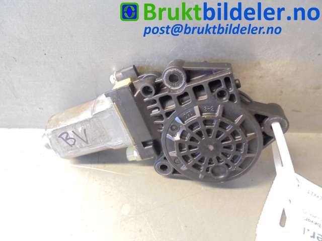 Ruteheis venstre til Hyundai Tucson 2003-2009  (HYUNDAI|3 130 034 192|)
