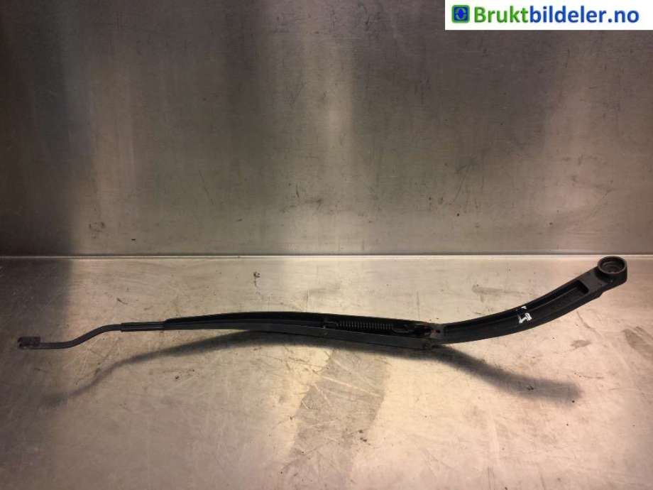 Viskerarmer frontrute til Nissan X-Trail 2007-2014 (T31) (T31) (NISSAN|)