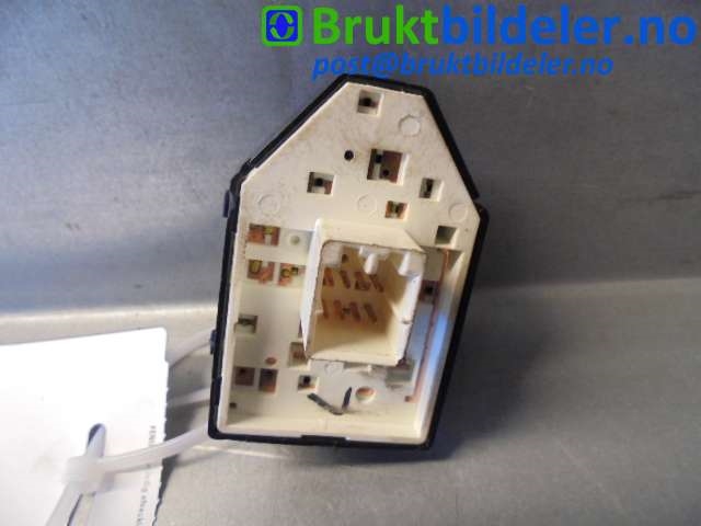 Bryter speil til Hyundai Tucson 2003-2009 (HYUNDAI|A0016HK74442|)
