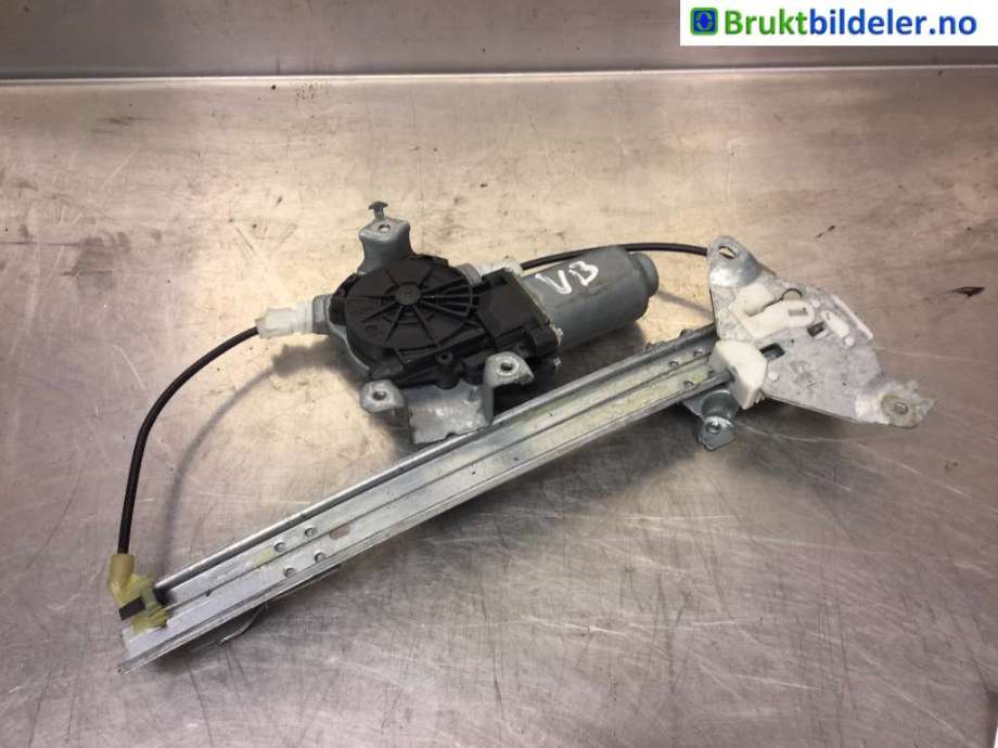 Ruteheis venstre bak til Nissan Qashqai 2007-2010 (Type I, Fase 1)  (NISSAN||402191A)