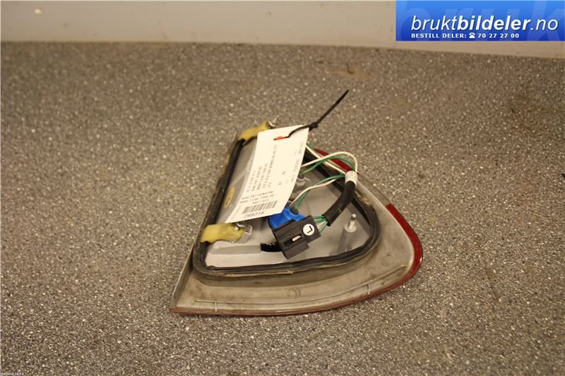 Baklykt venstre til BMW 3-Serie 1998-2005 (E46) (E46) (BMW|63 21 6 900 473|)