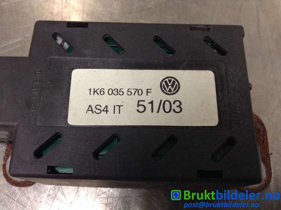 Antenne forsterker til VW Golf V, Combi 2003-2008  (VOLKSWAGEN|1K6 035 570 F|)