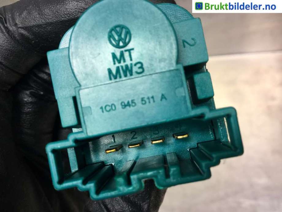 Bryter diverse til VW Transporter / Caravelle 2003-2009 (Fase 1) (T5) (T5) (VOLKSWAGEN|1C0 945 511 A|)
