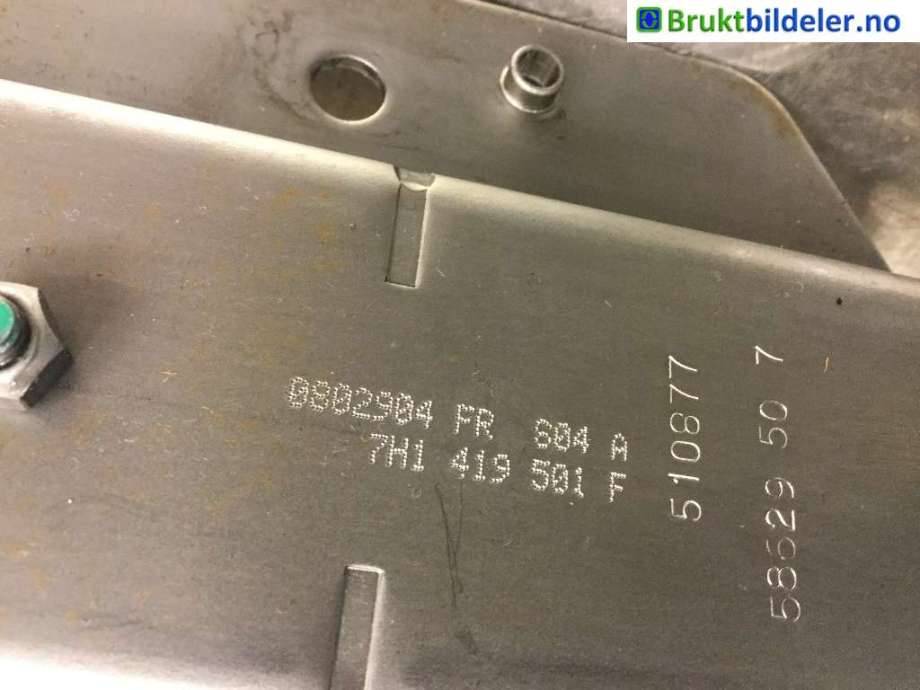 Rattaksel til VW Transporter / Caravelle 2003-2009 (Fase 1) (T5) (T5) (VOLKSWAGEN|7H1 419 501 F|)