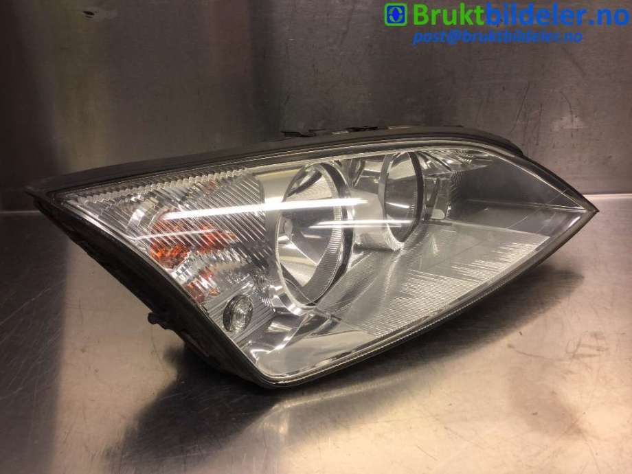 Frontlykt høyre halogen til Ford Mondeo 2001-2007 (Type III)  (FORD|1S71-13005-SE|0 130 174 204|)