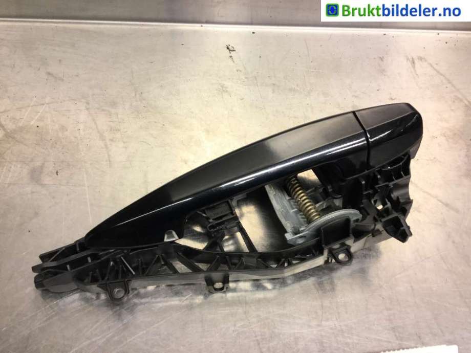 Dørhåndtak utv venstre bak til BMW X1 2015-2022 (F48) (F48) (BMW|)