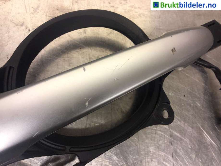 Dørhåndtak utv høyre foran til Mitsubishi Outlander 2007-2010 (Type II, Fase 1)  (MITSUBISHI|5716A014HA|)