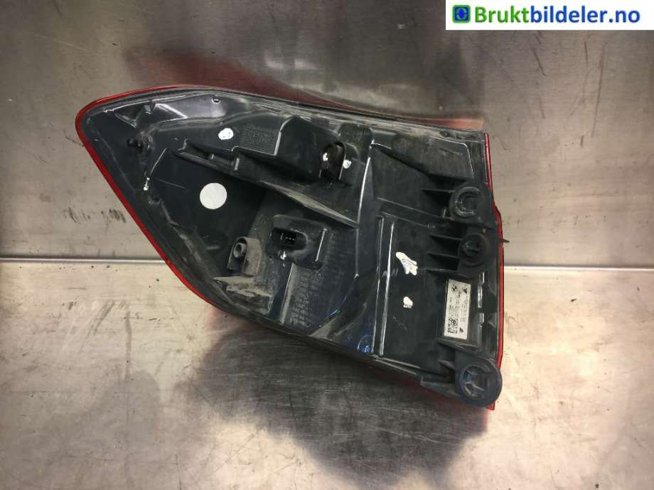 Baklykt høyre til BMW 3-Serie 2012-2018 (F30/F31/F34) (F30/F31/F34) (BMW|63 21 7 369 118|2SD 012 147|4736911806)