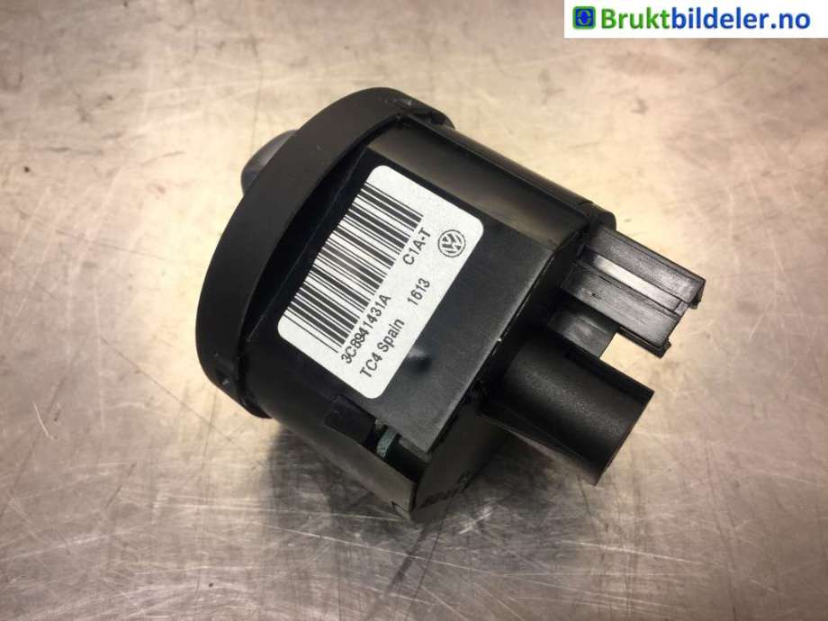 Bryter lys til VW Passat 2011-2015 (B7) (B7) (VOLKSWAGEN|3C8941431A|)