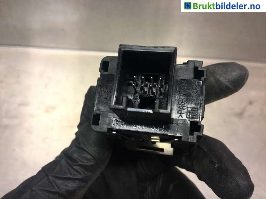 Bryter diverse til VW Passat 2011-2015 (B7) (B7) (VOLKSWAGEN|3C0 941 334 A|)
