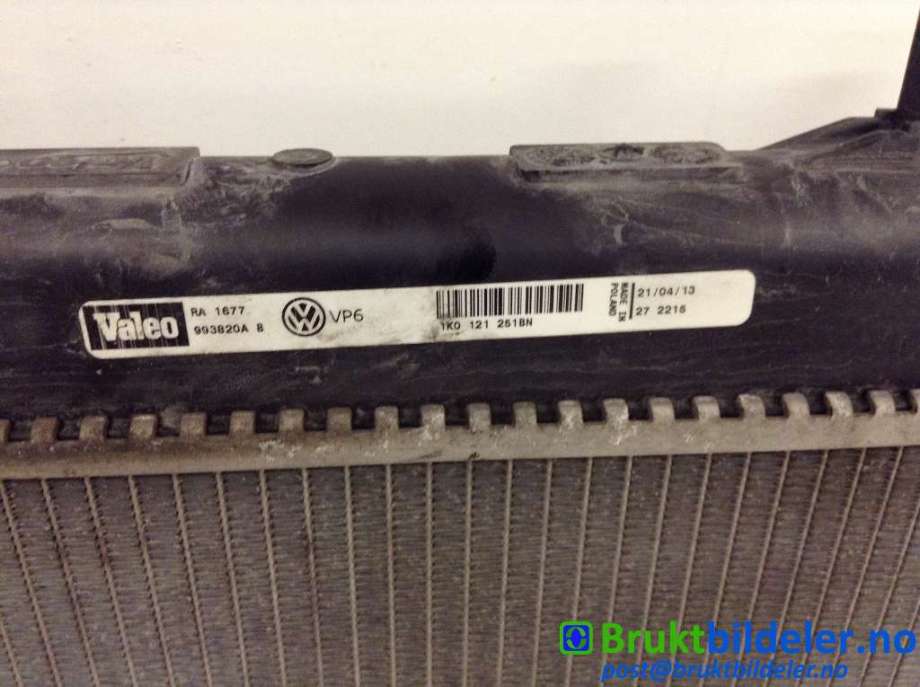 Radiator (automat gir) til VW Golf, Plus/Cross 2009-2013 (Fase 2)  (VOLKSWAGEN|1K0 121 251 BN|993820A B|)