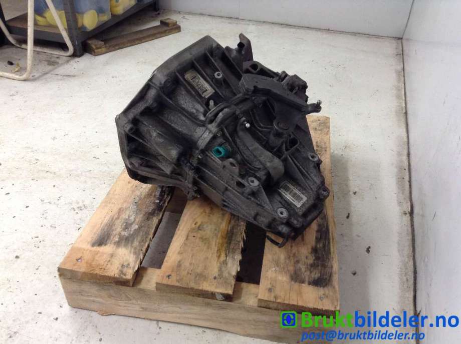 Girkasse manuell 6-trinn til Nissan Qashqai 2007-2010 (Type I, Fase 1)  (NISSAN|32010JD500|TL4.113|7701700545)