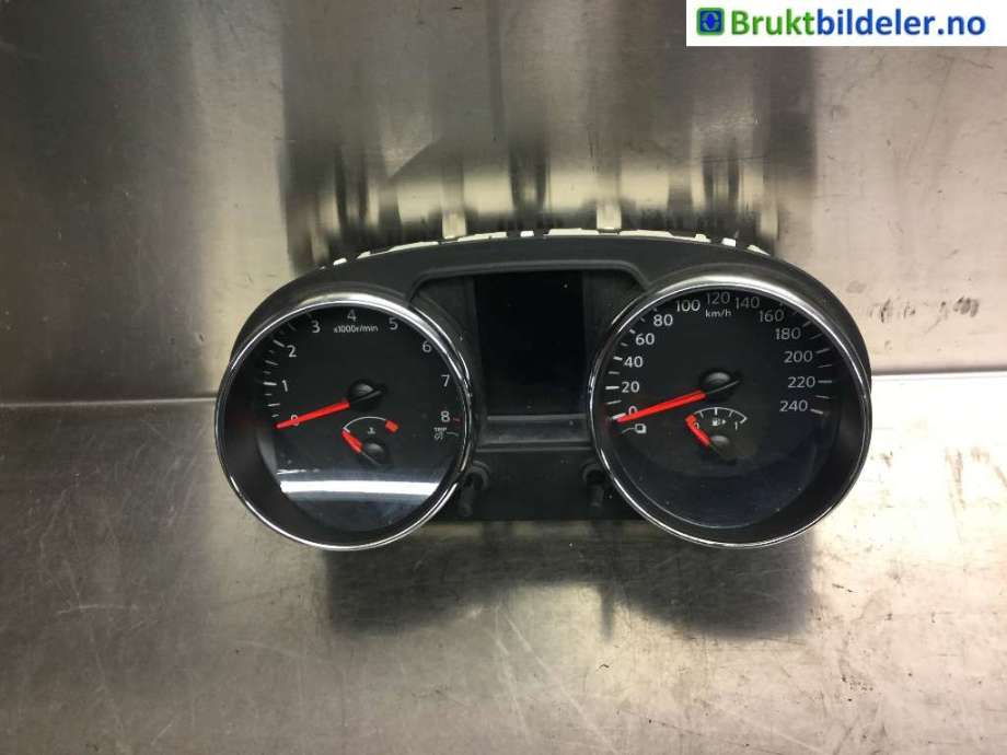 Instrumentpanel til Nissan Qashqai, 2010-2014 (Type I, Fase 2)  (NISSAN|24810BR50A)