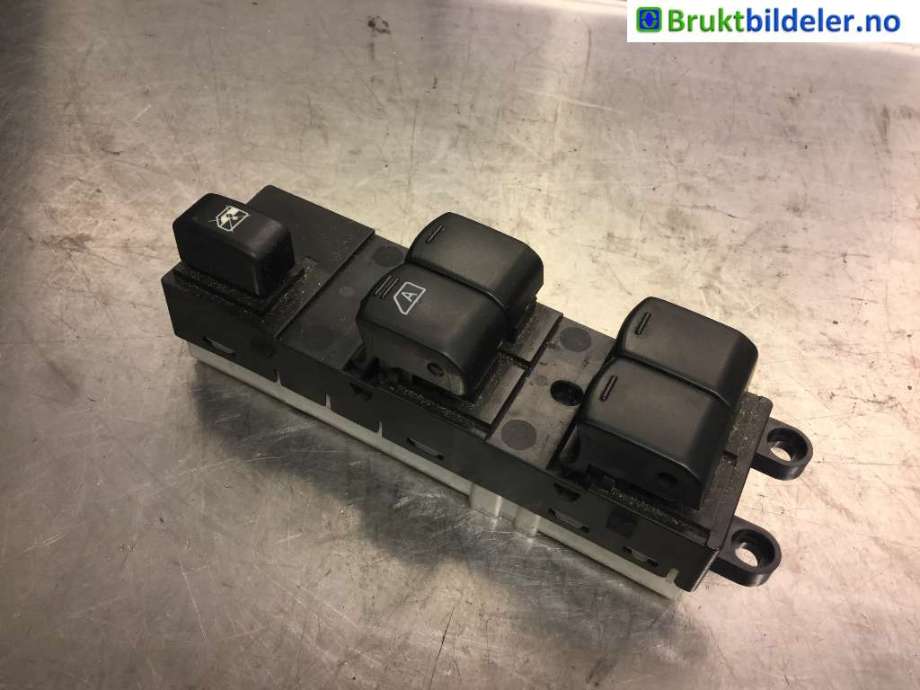 Bryter ruteheis til Nissan Qashqai, 2010-2014 (Type I, Fase 2)  (NISSAN|25401 BB65B)