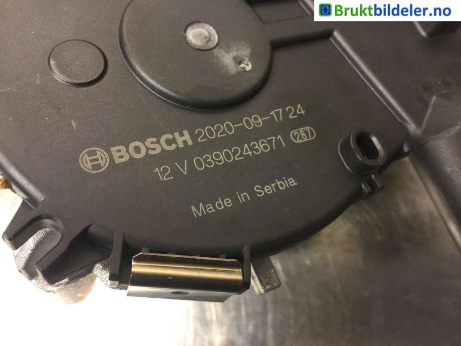 Viskermotor frontrute til BMW X1 2015-2022 (F48) (F48) (BMW||0 390 243 671)