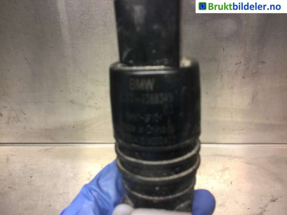 Spylerpumpe foran til BMW X1 2015-2022 (F48) (F48) (BMW|7 388 349||67 12 7 388 349)
