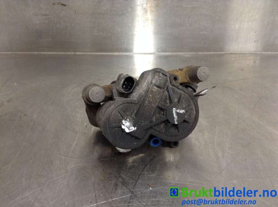 Bremsecaliper venstre bak til BMW X1 2015-2022 (F48) (F48) (34 20 6 883 033|)