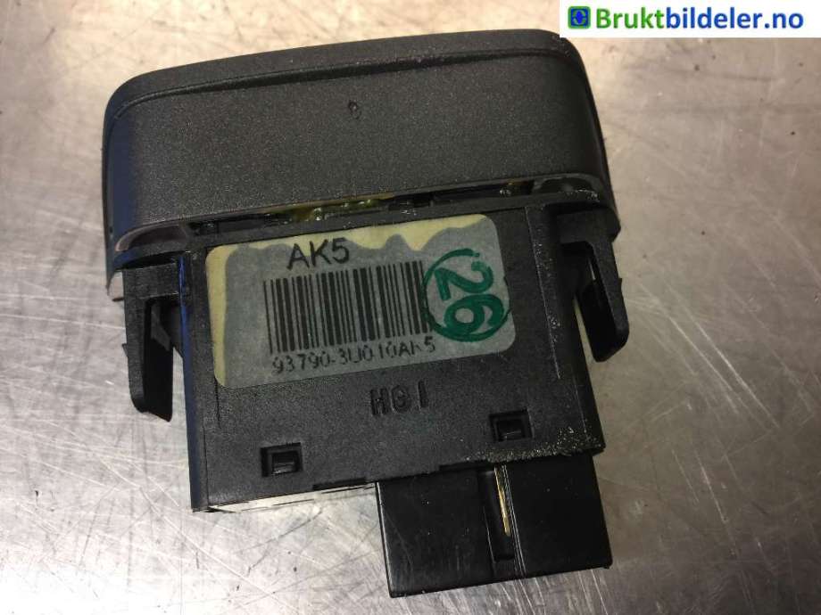 Bryter nødblink til Kia Sportage 2010-2016 (Type III)  (KIA|93790-3U010|)
