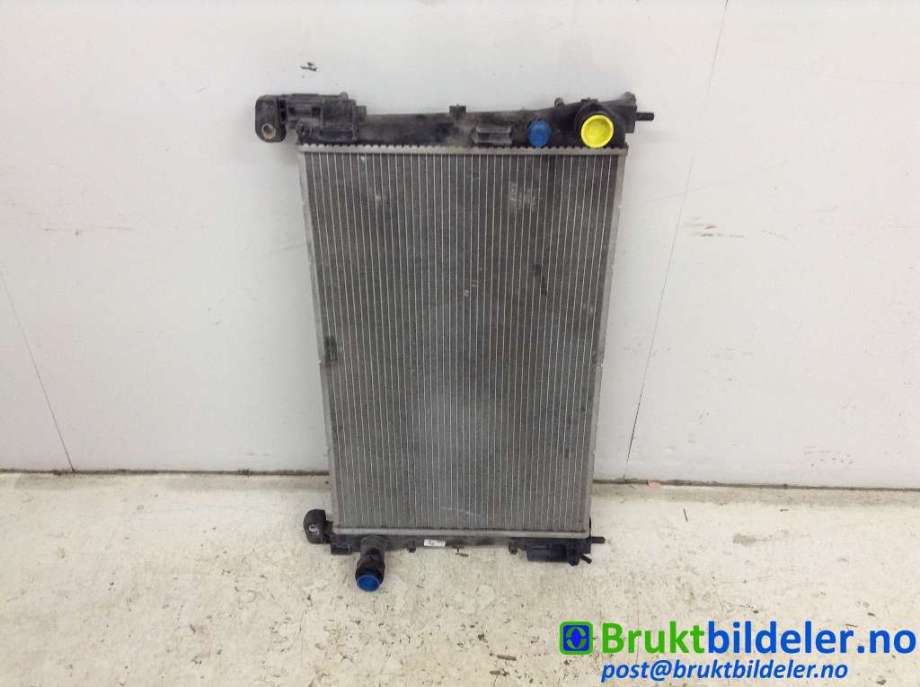 Radiator (manuell gir) til Fiat Punto 2010-->> (Type III, Fase 2) EVO EVO (FIAT|557041360|440926702|897760000)