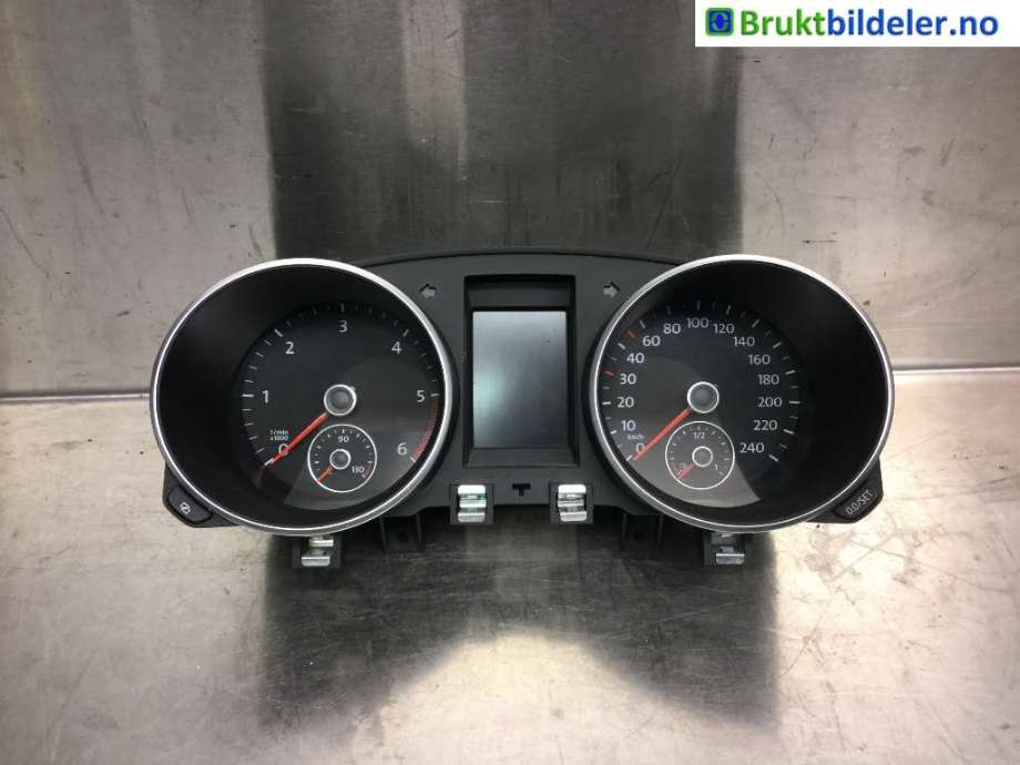 Instrumentpanel til VW Golf VI, 2008-2012  (VOLKSWAGEN|5K0 920 872 A)