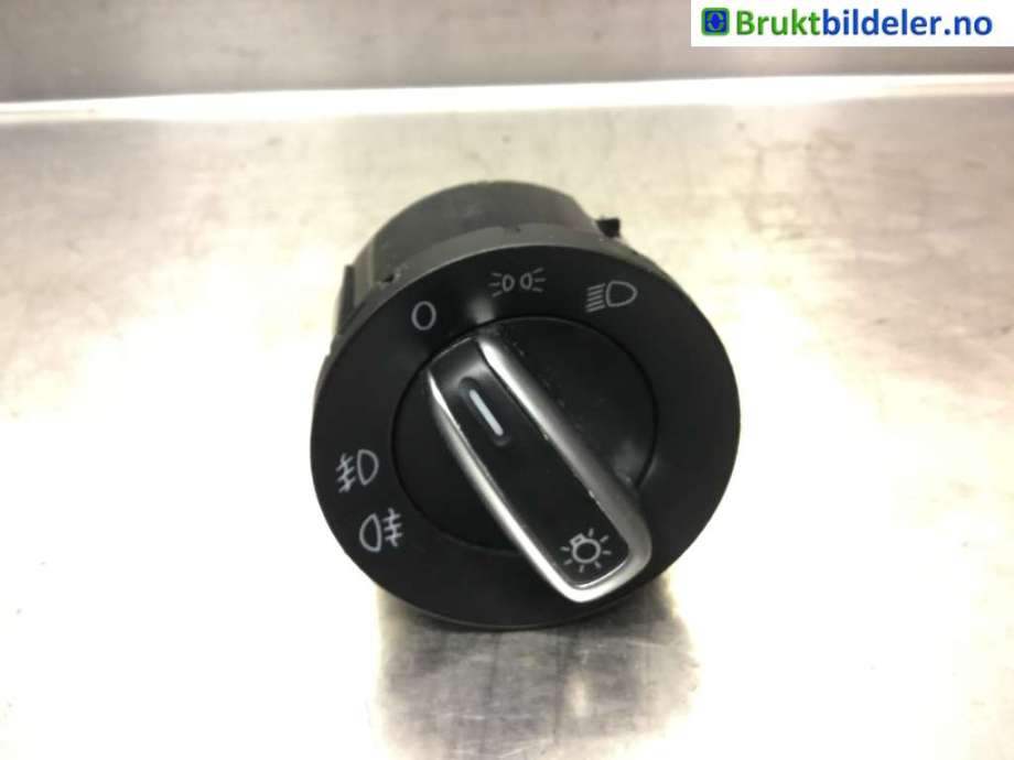 Bryter lys til VW Golf VI, 2008-2012  (VOLKSWAGEN|3C8 941 431 C)
