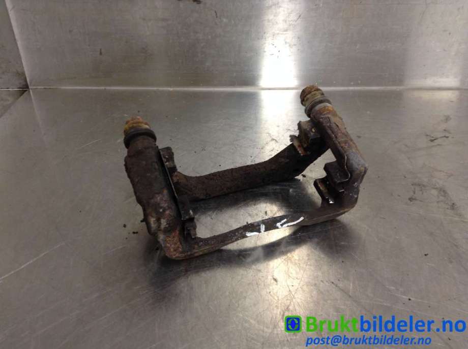Bremsecaliper brakett til Mini One/Cooper, 2007-2014 (R55-57) (R55-57) (MINI|34 11 6 776 921)