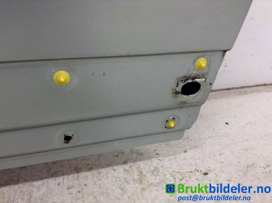 Dør høyre foran til Land Rover Range Rover Sport 2005-2013  (LAND-ROVER|BDA790080|)