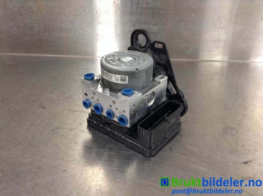 ABS sentral til VW Passat, 2015-2019 (Fase 1) (B8) (B8) (VOLKSWAGEN|5Q0 614 517 FA)