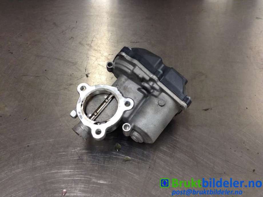 Spjeldhus til VW Passat 2015-2019 (Fase 1) (B8) (B8) (VOLKSWAGEN|04L 131 501 M|02C96089300|)