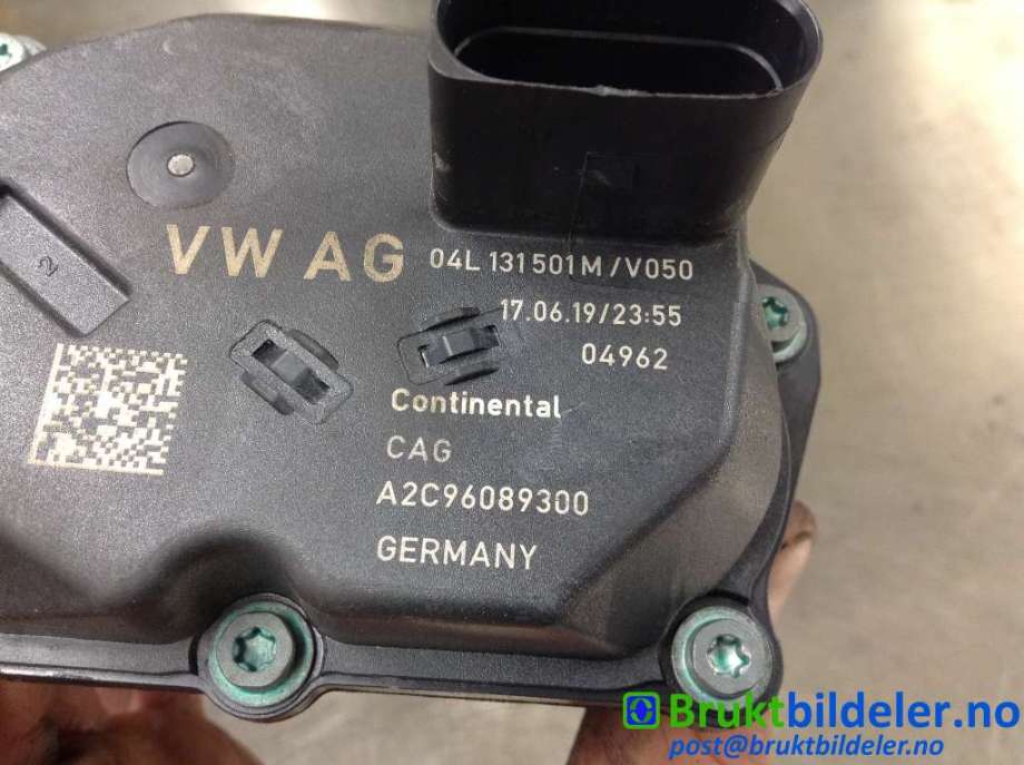 Spjeldhus til VW Passat 2015-2019 (Fase 1) (B8) (B8) (VOLKSWAGEN|04L 131 501 M|02C96089300|)
