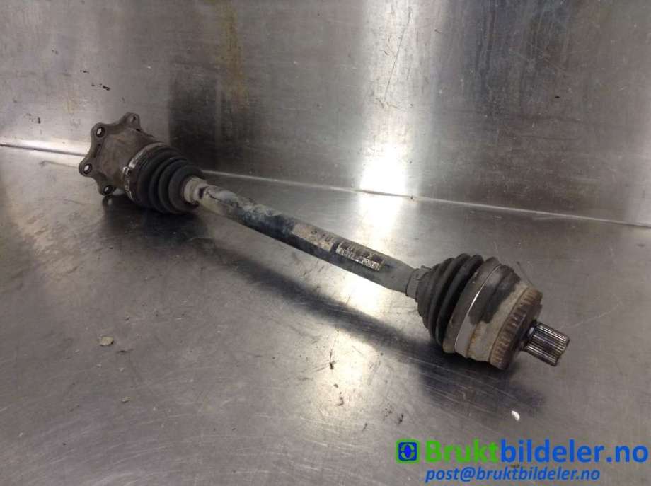 Drivaksel venstre foran til Audi A4 2001-2004 (Type II) (B6) (B6) (AUDI|8E0 407 271 AB|)