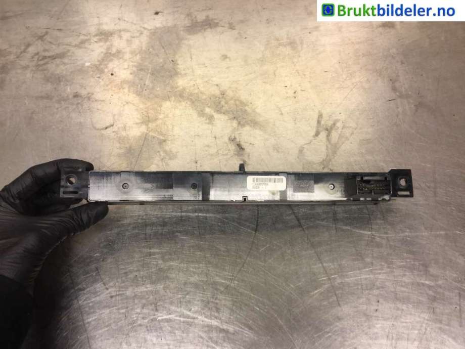 Bryter nødblink til Land Rover Range Rover Sport 2005-2013  (LAND-ROVER|YUL500570WUX|)