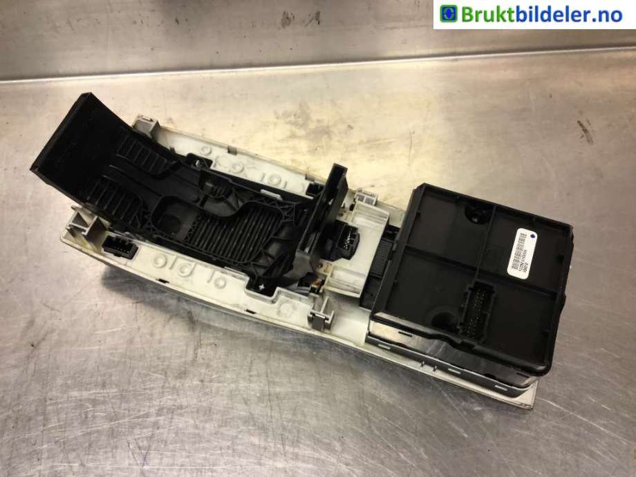 Diverse deler til Land Rover Range Rover Sport 2005-2013 (LAND-ROVER|YUD501410WVH|)