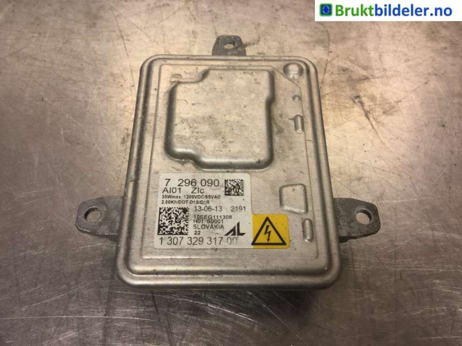Styreenhet xenon/ballast til BMW 3-Serie, 2012-2018 (F30/F31/F34) (F30/F31/F34) (BMW|7 296 090)