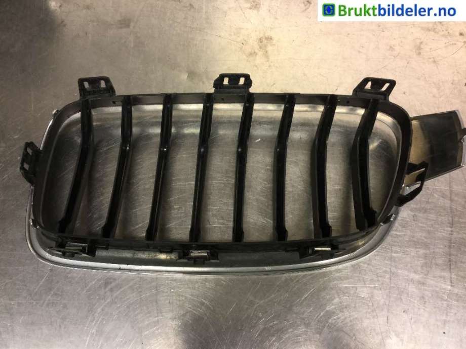 Grill høyre til BMW 3-Serie 2012-2018 (F30/F31/F34) (F30/F31/F34) (BMW|7 295 436|192976-10|)