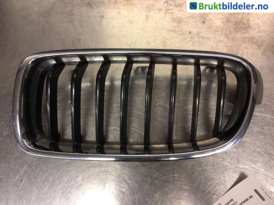 Grill venstre til BMW 3-Serie, 2012-2018 (F30/F31/F34) (F30/F31/F34) (BMW|7 295 435)